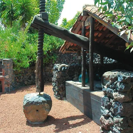 Finca In With A Patio El Tanque