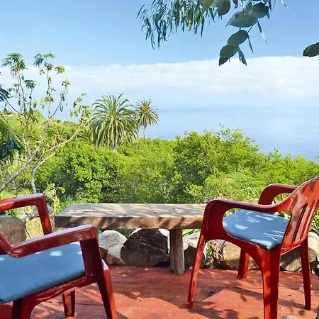 Finca In With A Patio Feriehus *